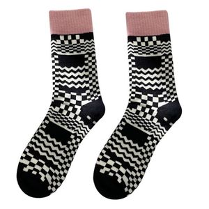 Calcetines térmicos de punto grueso para mujer y niña, calcetería de invierno acogedora, color blanco y negro, patrón geométrico, regalos de Navidad