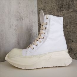 Botas de suela gruesa para hombre, botas de lona con plataforma blanca para primavera y verano, zapatillas de deporte altas a la moda para hombre p15d50