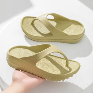 Tongs à semelles épaisses pour femmes à porter à l'extérieur, sandales à la mode, sandales à enfiler antidérapantes à semelle souple, chaussures de plage tendance