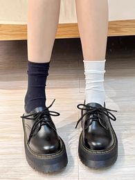 Semelles épaisses martin petites chaussures en cuir gai style collégial rond chaussures noires chaussures