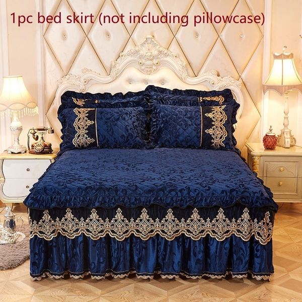 Épaissir la jupe de lit matelassée en peluche de luxe jupe de lit rembourrée sans taie d'oreiller velours chaud doux drap plat queen king dentelle couvre-lit 201113