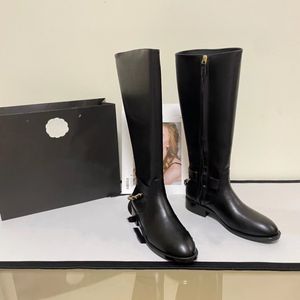 Cuissardes Nouveau Designer Femmes Fermeture Éclair Latérale Haut-Tube Botte Chaîne En Métal Romain Genou Haute Botte Haut En Cuir Automne Hiver Mode En Plein Air Veau Chevalier Bottines