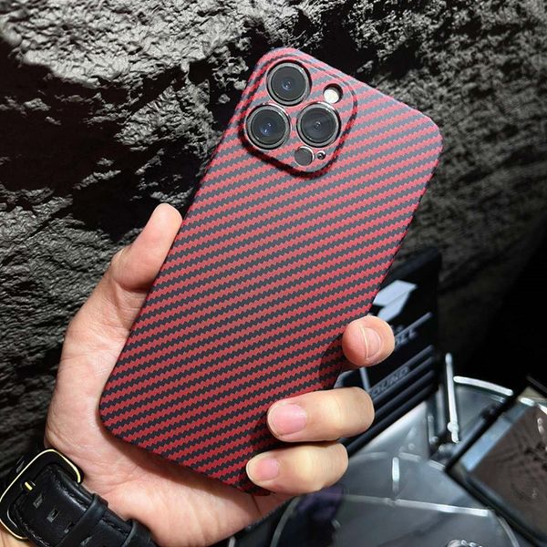 Funda mate con textura de fibra de carbono fina para iPhone 15, 14, 13, 11, 12 Pro, XS, Max, Mini, XR, 7, 8 Plus, accesorios duros para PC móvil a prueba de golpes