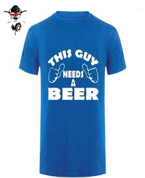 Ce mec a besoin d'une bière drôle cadeau de vacances à boire T-shirt ivre hommes coton coton collège imprimé tshirt tshirt11984642