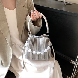 Dit jaar populaire kleine geplooide tas vrouw 2024 Nieuwe zomer cross-body tas mode tas tas bucket Bag