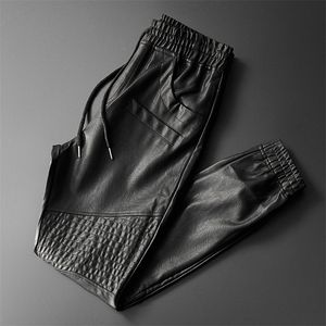 Thoshine Marque Hommes Pantalons en cuir de qualité supérieure Taille élastique Jogger Pantalon Moto Poche Faux Pantalon en cuir Pantalon Harem 201126