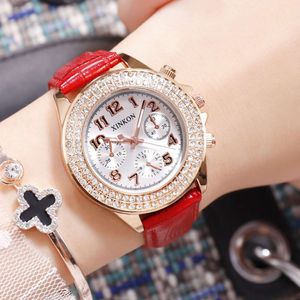 Montre à quartz pour femme avec ceinture à trois yeux et six aiguilles, tendance et décontractée pour étudiantes