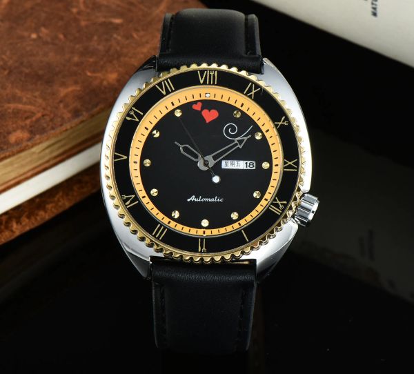 Trois points de suture travaillent en quartz montres de luxe avec une bracelet en cuir double calendrier marque de luxe de haute qualité.