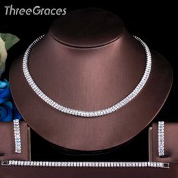 Driegrassen Klassieke Bruiloft Sieraden Sets Sprankelende Baguette CZ Crystal Silver Color Earrings Necklace Armband voor Dames TZ586 H1022