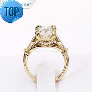 Anillo de compromiso de moissanita con corte de mina antigua, cojín de oro amarillo puro de 14k/18k personalizado Tianyu para mujer