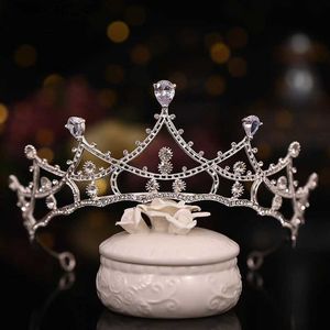 Tiara's Bruidskroon Trendy Zilver Kleur Bloem Zirkoon Strass Kroon Bruids Haaraccessoires Bruiloft Hoofddeksel Haarversieringen Tiara Y24319