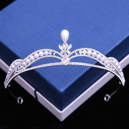 Tiaras Koreaanse bruid Hoofdkleding Pearl Crystal Tiara Wedding Party Girls Bride Crown Luxe verjaardag jurk volwassen cadeau haarspeld