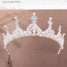 Tiaras de moda novia accesorios para el cabello de boda corona barroca cristal perla corona color plata tocado accesorios para el cabello de boda hecho a mano Y240319