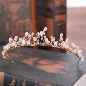 Tiara's Vintage Handgemaakte Gouden Kroon Bruids Hoofdtooi Parel Strass Bruiloft Prinses Kroon Bruids Haaraccessoires Sieraden Accessoires Y240319