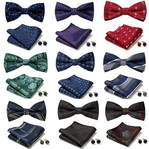 Tie Clips Europese Stijl Bloemen Polyester Strikjes Set Strikjes Manchetknopen Pochet Zakdoek Bowtie Pak 3 stks Groothandel 230704