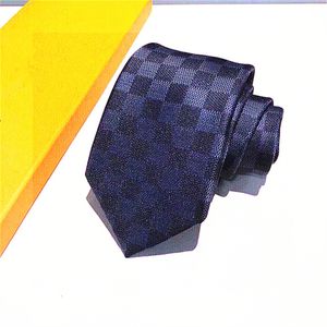 Corbatas Prad Necktie Luxurys Designer Mens Mujeres Diseñador Lazos Moda Cuero Cuello Corbata Arco para hombres Damas con patrón Letras Corbata F