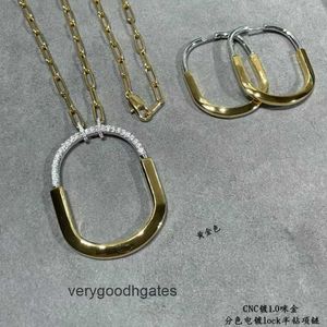 Tifaniym classique V Gold High Version Lock ROSE Co marque collier en forme de U boucles d'oreilles couleur demi-diamant bracelet complet Collection SC49