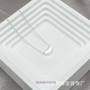 Tifannissm Pendentif Collier Meilleure vente Anniversaire Cadeau de Noël T Famille S925 Argent Acacia Haricot et Collier Haute Édition Lumière Minimaliste Avoir Boîte D'origine