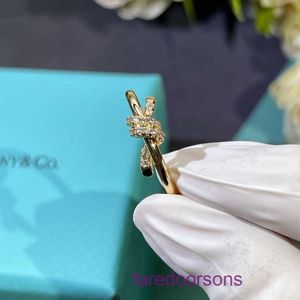 Tifannissm Bague coeur Anneaux bijoux pendentifs Haute qualité V Golden Valley avec le même T home KNOT ring 18k Rose Gold Diamond Knot Have Original Box