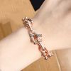 Braceuse de concepteur TIFF Bracelet en forme de bracelet en forme de bracelet articulation incrustée avec diamant texture en métal vintage