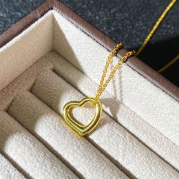 Tiffantyism collier de bijoux classique T famille haute édition tendance simple amour collier femmes or coeur creux lumière luxe mode collier chaîne