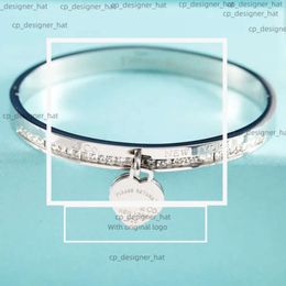 Bracelet Tiffanybead Chaîne de luxe Bracelet en or pour femmes Love Stamp Gravure Letter Bracelet Fashion Elegant Jewelry Birthday Gift 9171