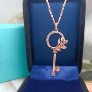 Tiffanybead ketting Tiffanyjewelry Desginer T Seiko High Edition Dikke Gold Diamond Vine Key Pendant 18K Rose Luxe kettinglicht
