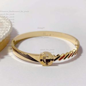 TiffanyJewelry Designer Jewelry Nouveau bracelet de zircon étincelant populaire Bracelet Femelle Géométrique Bracelet TiffanyJewelry Bracelet 745