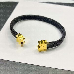 TiffanyJewelry Four Leaf Clover Titanium Steel BraceletDesigner Jewelry LouiseviUeUtion Bracelet Luxury Fashion Classic Retro TiffanyJewelry Bracelet 451