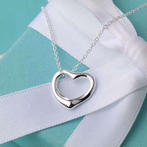 Tiffanylris opular Liefde Ketting Womens 925 Sterling Zilver Kleurloos Gift Student Kraag Ketting ins Hoge Kwaliteit Hanger