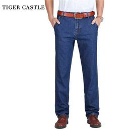 Tijger kasteel 100% katoen lente zomer mannen jeans lichte klassieke denim broek mannelijke gewassen baggy blauw designer causale jeans man G0104