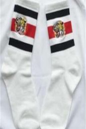 Tijger geborduurde sokken heren dames ondergoed skateboard streetwear kousen sokken gestreept design liefhebbers katoenmix atletisch S5580784