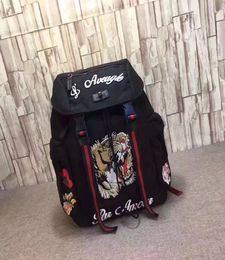 Tiger bordado Techpack con bordado de lujo, equipaje de diseñador, bolso de viaje, mochila para hombre, bolsos de hombro, bolsa de libros 3315638