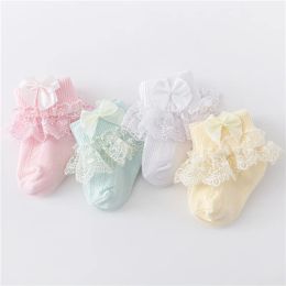 Collants Lawadka 4 paies / lot chaussettes pour bébé nouveau-né pour filles en dentelle en dentelle pour les filles pour bébé princesse Bow Baby Girls Choques printemps 024m