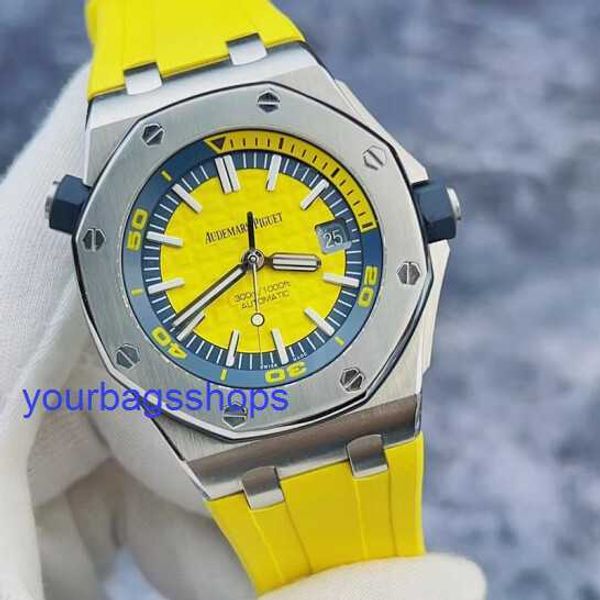 Reloj de pulsera AP atemporal Serie Royal Oak 15710ST Raro amarillo limón y azul combinado con reloj mecánico automático de acero de precisión de 300 metros de buceo profundo