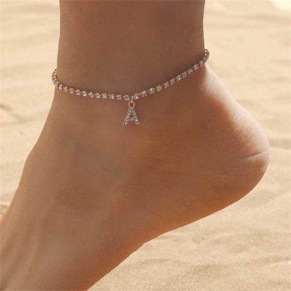 Tobilleras con letras pequeñas de Crysta para mujer, cadena de eslabones cubanos del alfabeto, accesorios para pies, joyería de playa de verano a la moda, regalos 230719