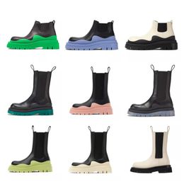 Diseñador de neumáticos Botas de mujer Botas de lujo Martin Rodilla Bota para mujer Hombres Motocycle Tobillo Medio Antideslizante Moda Nieve Invierno Botín Zapatos Moda