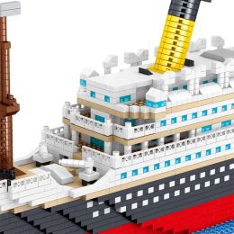 Titanic 3D Plastic Model Ship Building Blocs pour adultes Micro Mini Bricks Toys Kits Assemble Boat Cruise Kids Gift