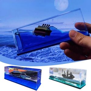 Titanic Cruiseschip Vloeistof Drift Fles Decoratie Zandloper Bureau Drijvend Decompressie Speelgoed Cadeau y240129