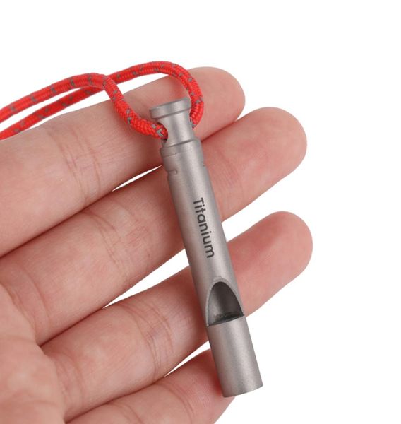 Titanium Emergency Survival Whistle EDC Keyring Loud Portable Collier Collier pour une randonnée extérieure d'urgence Camping2213452