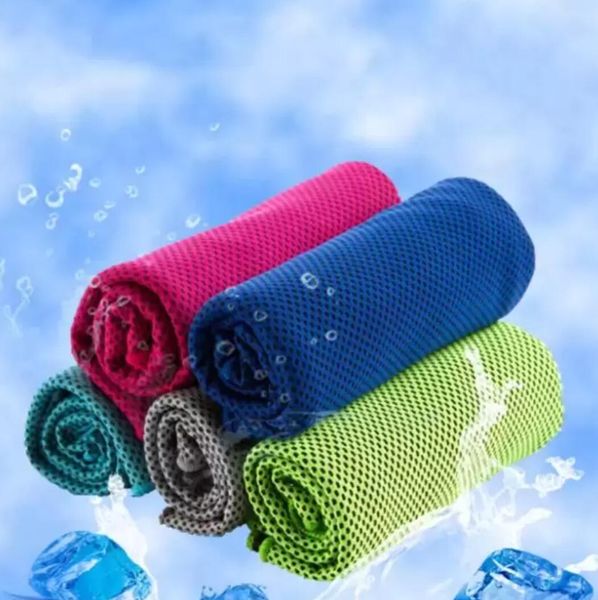 Accessoires de sport en titane 30x90 cm Serviette de sport glacée froide Refroidissement Été Coup de soleil Exercice Polyester Doux Respirant 10 Couleurs C1209