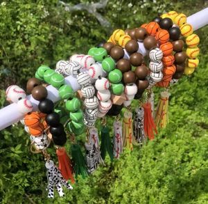 Titane Sport Accessoires DIY Perlé Bracelet Porte-clés Pendentif Party Favor Sports Ball Football Baseball Basket-Ball En Bois Perle Bracelet 9 Couleurs