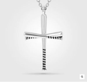 Accessoires de sport en titane or jeunesse enfants sports ENAMELED GRIPPED croix points creux collier barré K Baseball Collier Momma