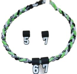 Titanium Sport Accessories expédier 100 pièces nouveaux numéros de silicone pendentif softball baseball collier accessoires numéro en caoutchouc Pend7581017