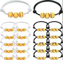 Titanium Sport Accessories Bracelet à charme de softball réglable avec des bracelets de balle sportive à corde tressée pour les adultes adolescents sports de fête d'anniversaire cadeaux Favors