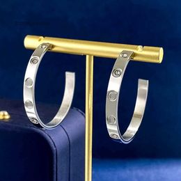 Titanium staal 18K rose goud designer stud mode dames oorbellen sieraden geschenken januari luxe nummers oorbellen ontwerper voor vrouwen oorbellen sieraden aretes