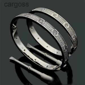 Titanium Steel 3 Row Bracelet en diamant complet Fashion Femmes Men Chirstmas Bracelets Bracelets Distance bijoux Gift With Velvet Bag Ed86