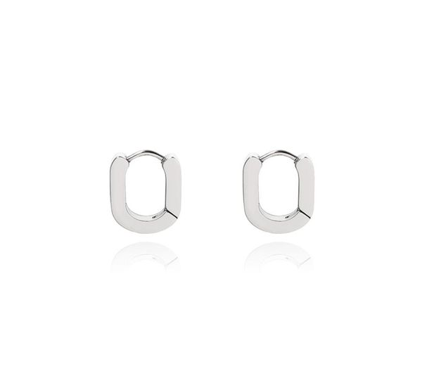 Le brassard en acier en titane ne s'estompe pas les boucles d'oreilles à anneaux ovales plats audacieux minimalistes masculins 6359395