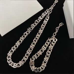 Titane acier grande lettre B chaîne épaisse collier femme boucles d'oreilles exagérées femmes Punk 18K plaqué or bracelet bracelet bijoux Bm03q