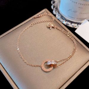 Titanium Steel japonais et coréen Zircon Rose Gold Roman numérique Double Ring Instagram Bracelet personnalisé